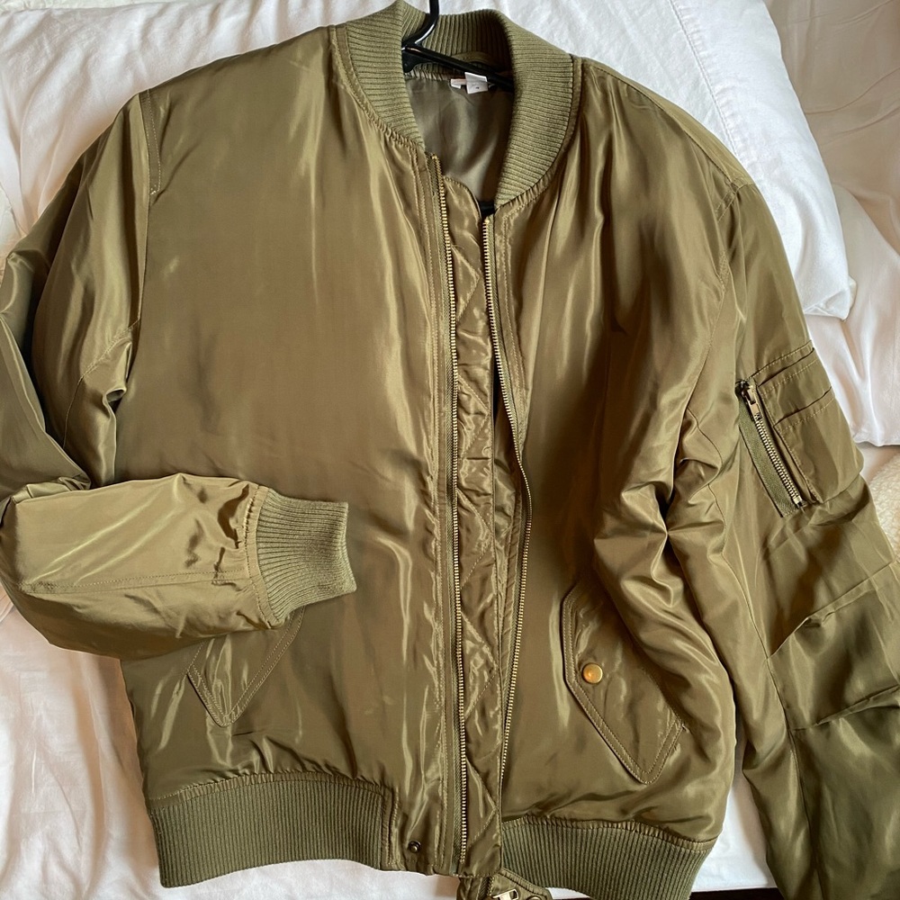 Army green puffer jacket